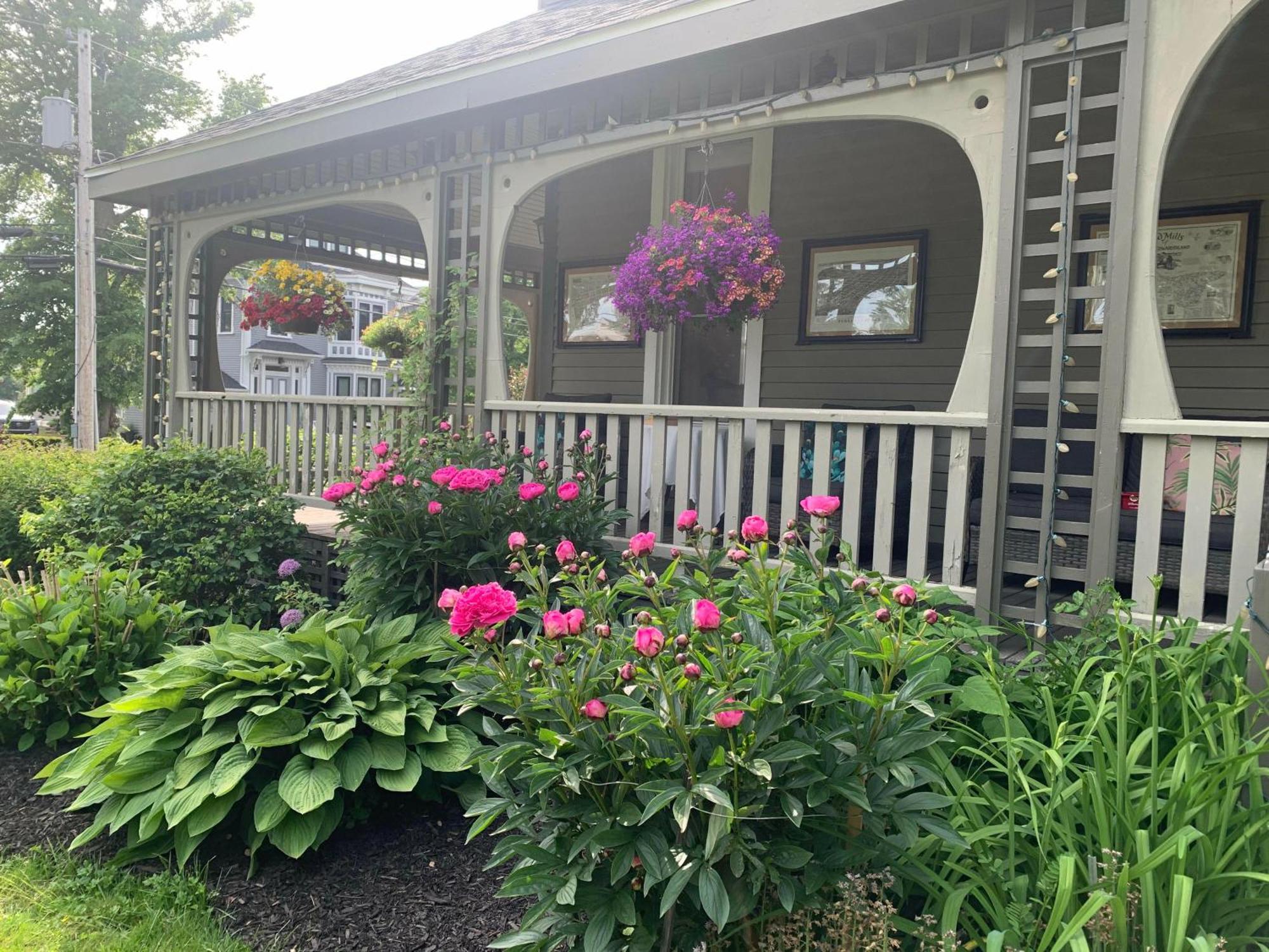 No 1 Grafton 4* Charlottetown